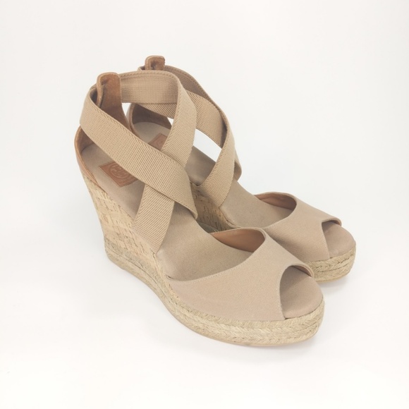 Tory Burch Shoes - 💙HP💙 Like New Tory Burch Peep-Toe Wedge Sandals